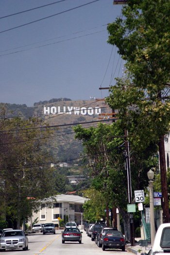 USA CA LosAngeles 2005MAY03 HollywoodSign 004